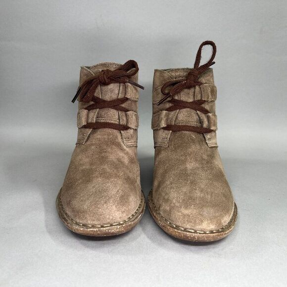 Clarks Ankle Boots Women's Size 6.5 Brown Suede Leather Lace Up Ankle Booties - Picture 2 of 13